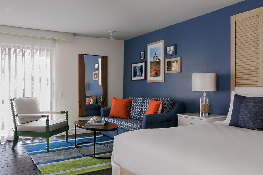 Photo of King Bed Suite at Paradise Point