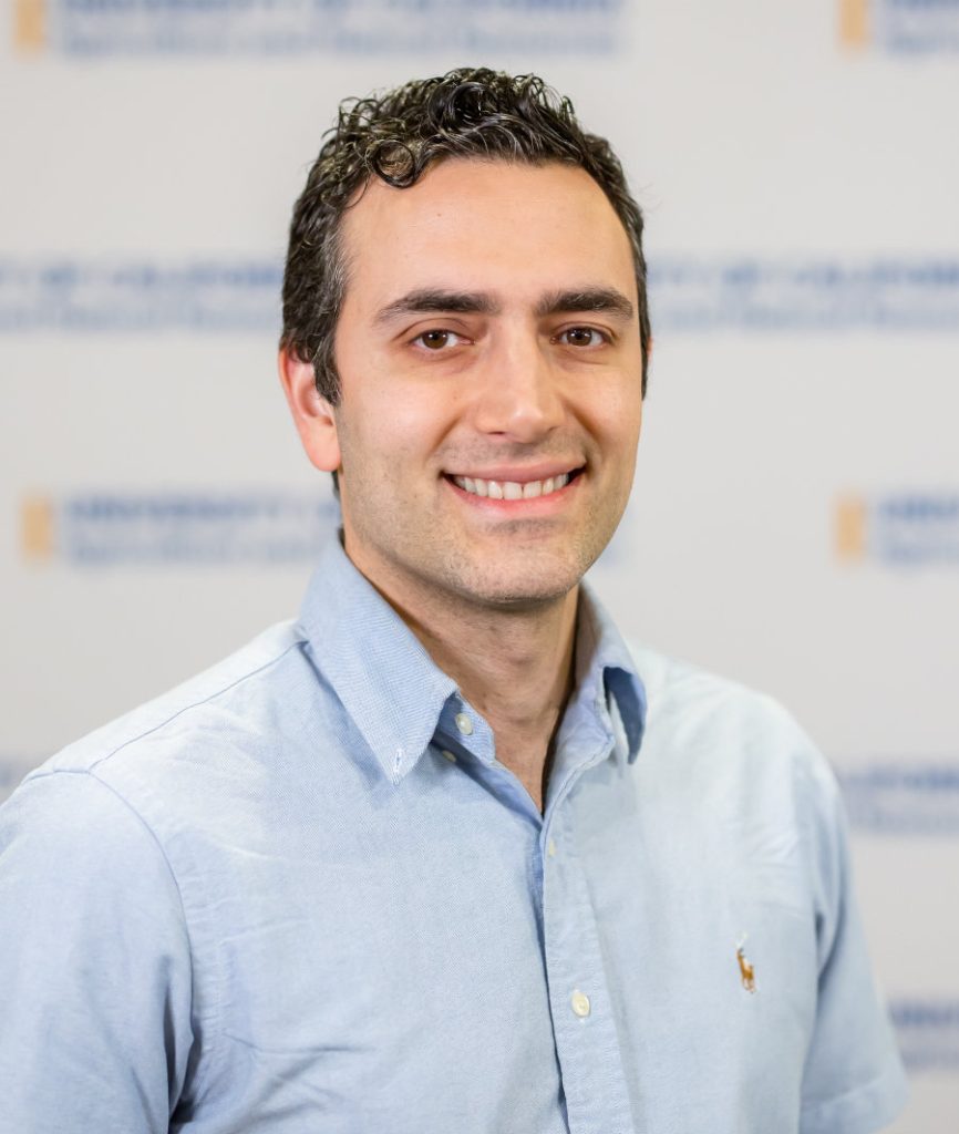 Dr. Siavash Taravati